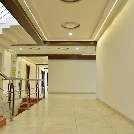 Hotel Savera Inn Morbi Εξωτερικό φωτογραφία