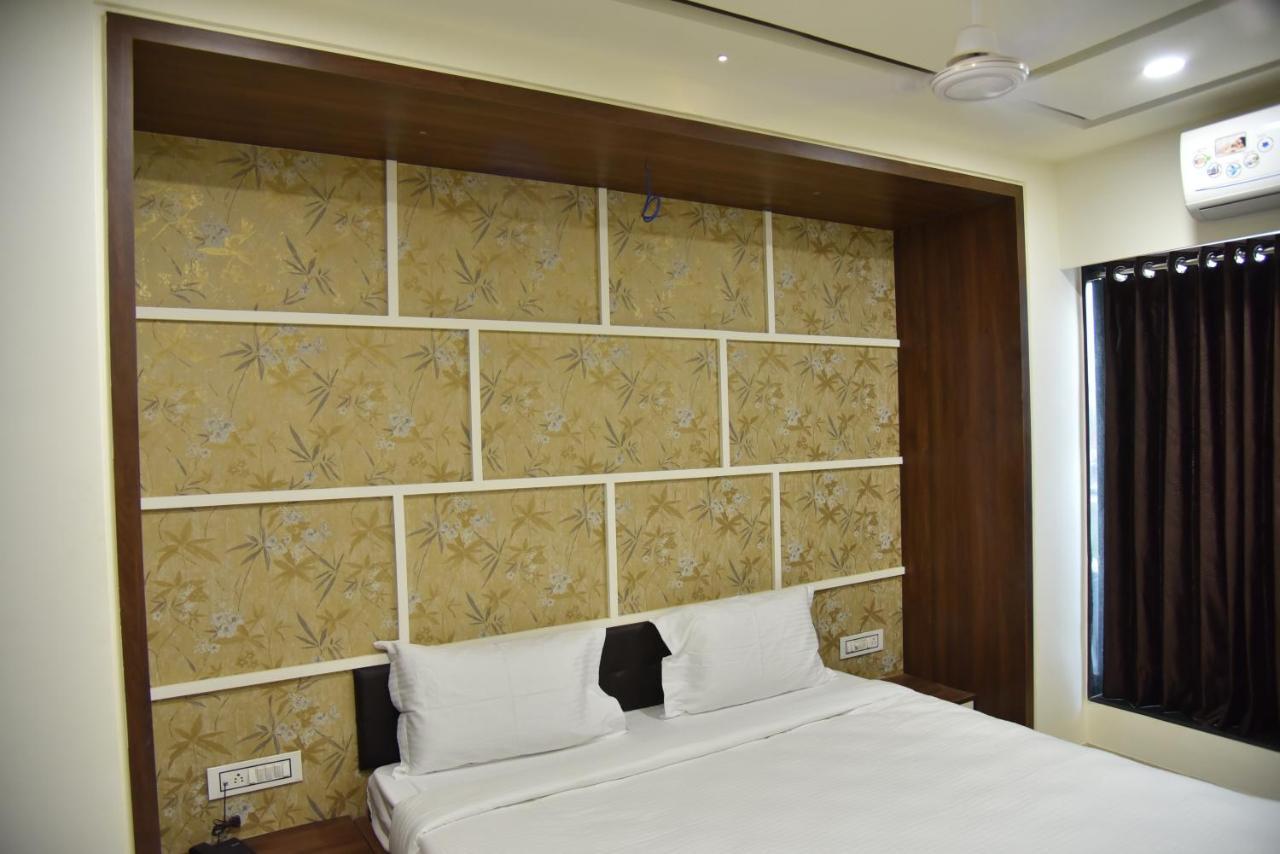 Hotel Savera Inn Morbi Εξωτερικό φωτογραφία