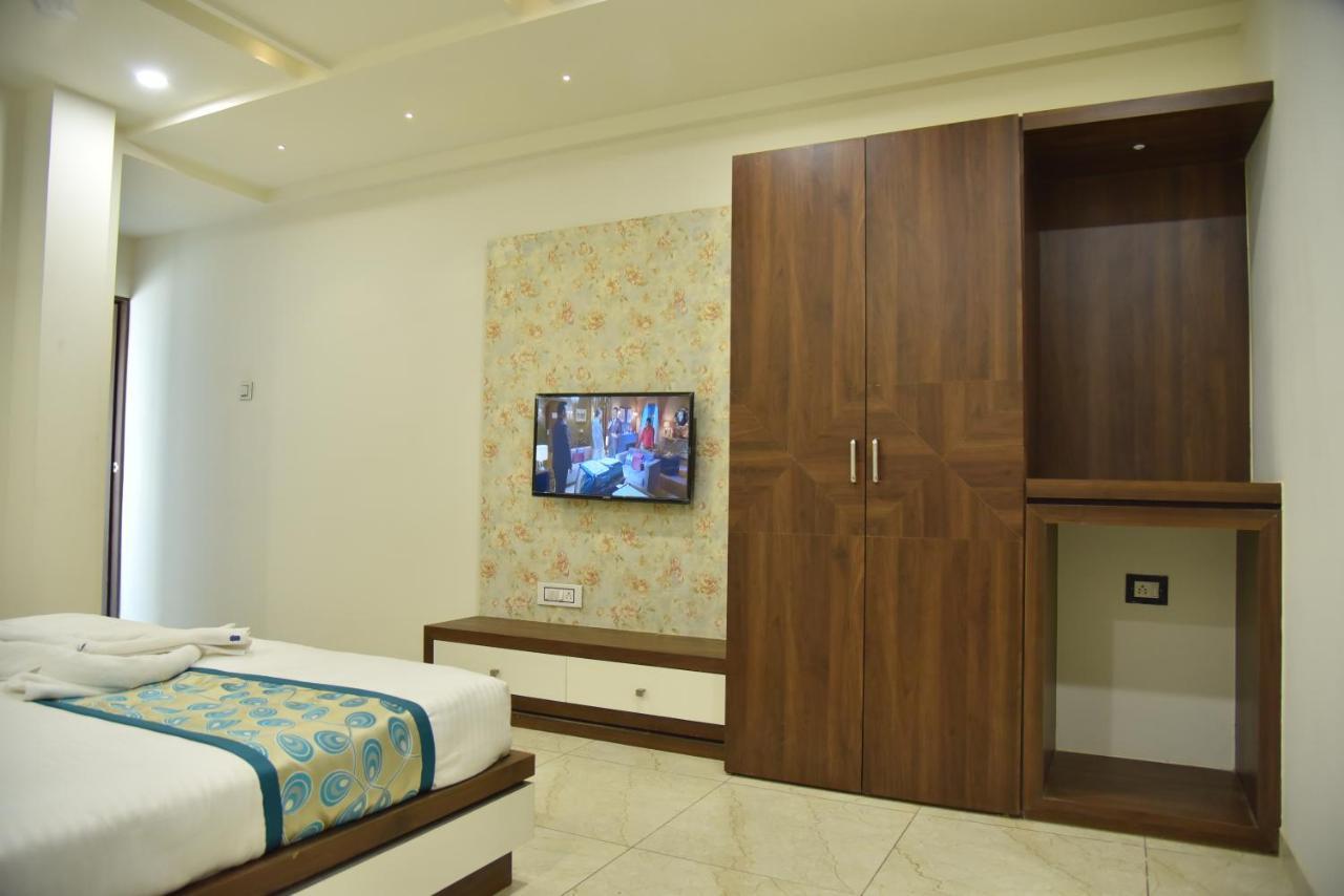 Hotel Savera Inn Morbi Εξωτερικό φωτογραφία